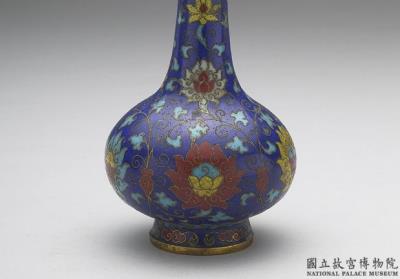 图片[2]-Copper vase in gallbladder shape with cloisonne enamel decor of Indian lotuses, Qing dynasty, Qianlong reign (1736-1795)-China Archive